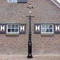 Den haag laddersteun recht met koperen ronde kap 70 cm